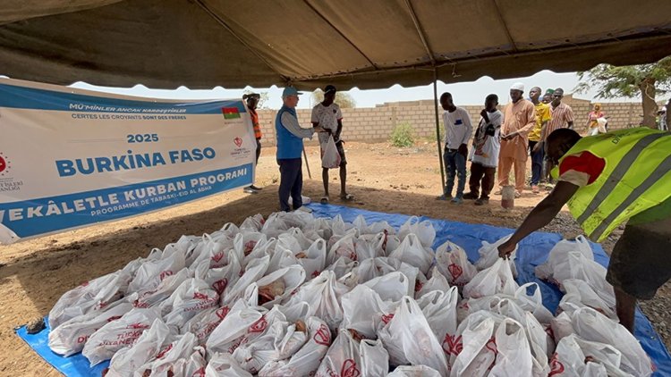 Türkiye Diyanet Vakfı, Burkina Faso'da ihtiyaç sahiplerine kurban eti ulaştırdı
