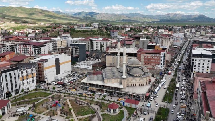 Yüksekova Müftülüğü'nde nikah yoğunluğu yaşanıyor