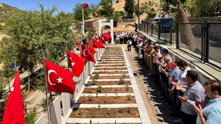 Mardin'de 38 yıl önce PKK'lı teröristlerce katledilen 30 kişi törenle anıldı