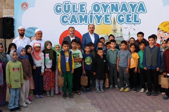 Konya'da "Güle Oynaya Camiye Gel" projesi tanıtıldı