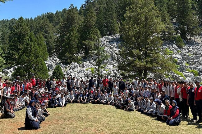 Osmaniye'de izciler, Aladağ kampında