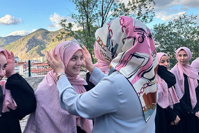 Amasya'da hafızlar taç giydi