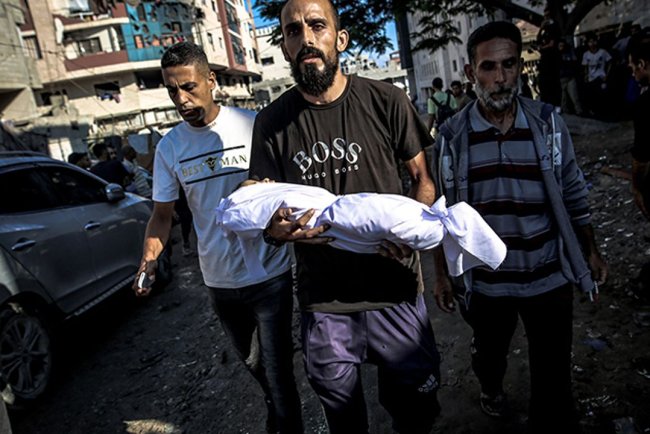 İşgalcilerin Gazze Şeridi'ne saldırılarında biri bebek 10 Filistinli şehit oldu