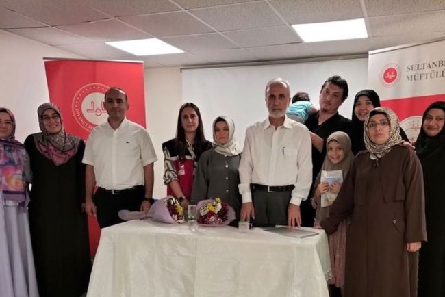 Sultanbeyli'de "Yetime Aile Olmak" paneli düzenlendi