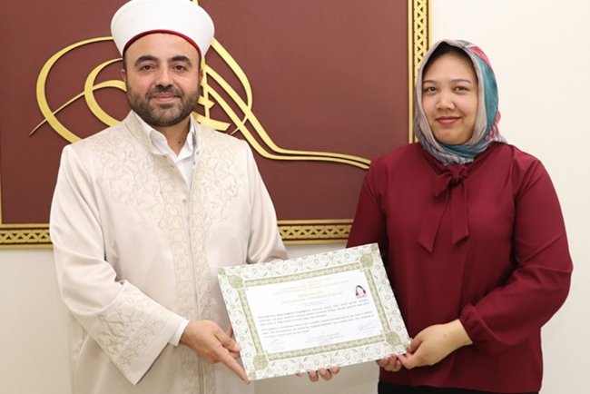 Endonezyalı Anggraeni, Sivas'ta Müslüman oldu