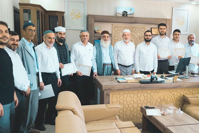 Kozluk'ta başarılı din görevlileri ödüllendirildi