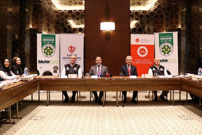 Adıyaman'da 100 depremzede nişanlı çifte düğün yardımı