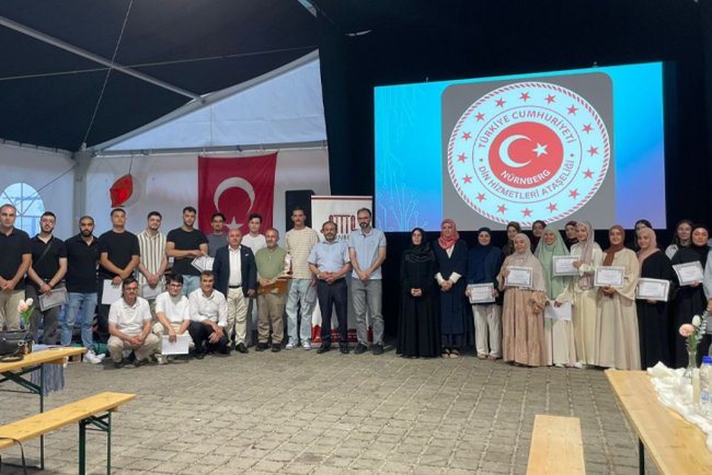 Nürnberg’de "Suffe İslami İlimler Eğitim Programı" mezunlarını verdi