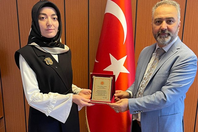 Türkiye üçüncüsü din görevlisinden anlamlı bağış