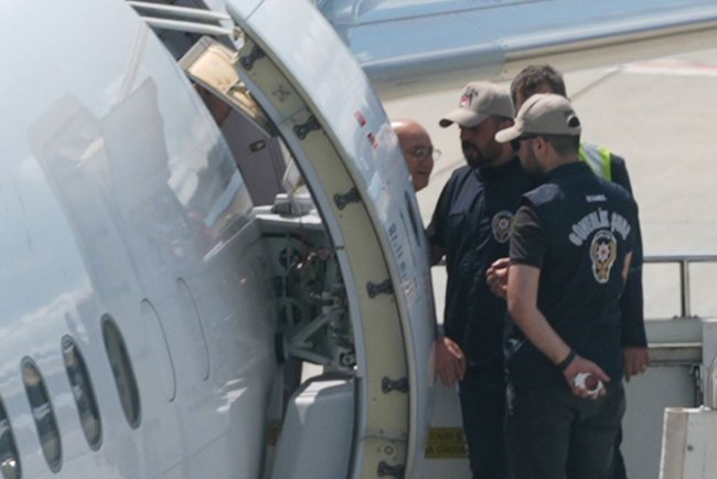 Hz. Peygambere hakaret eden derginin yazı işleri müdürü gözaltına alındı