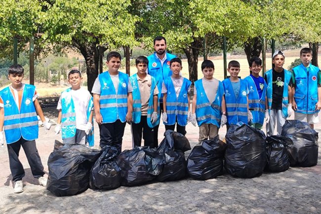 Diyanet Gençlik, orman yangınlarına karşı temizlik yaptı