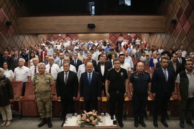 Kastamonu'da "15 Temmuz'un İslami, Milli ve Toplumsal Yansımaları" paneli düzenlendi