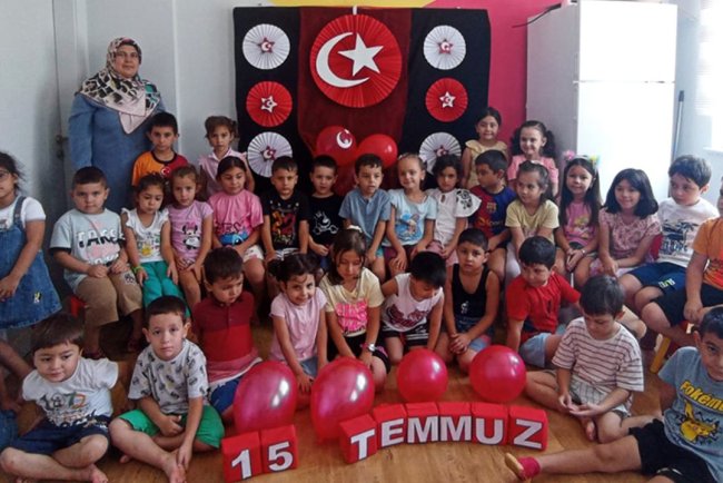 Anamur'da minikler 15 Temmuz'u andı