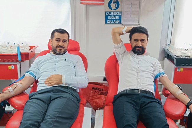 Kozluk'ta din görevlileri kan bağışında bulundu