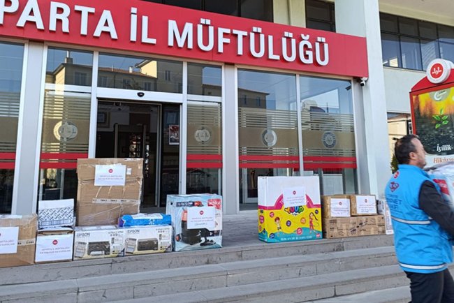 TDV gönüllüsü şube müdürü iyiliğe aracı oluyor