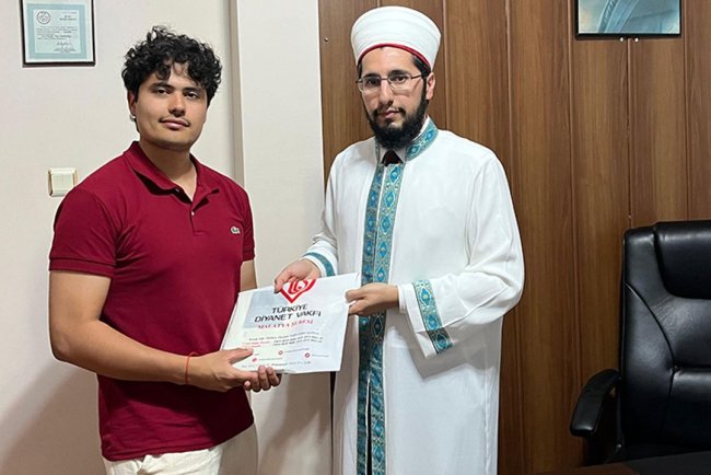 Kolombiyalı genç Arapgir'de Müslüman oldu