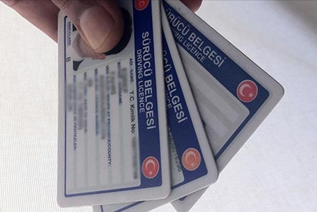 Eski tip ehliyetlerin yenilenmesi için "son 10 gün" uyarısı