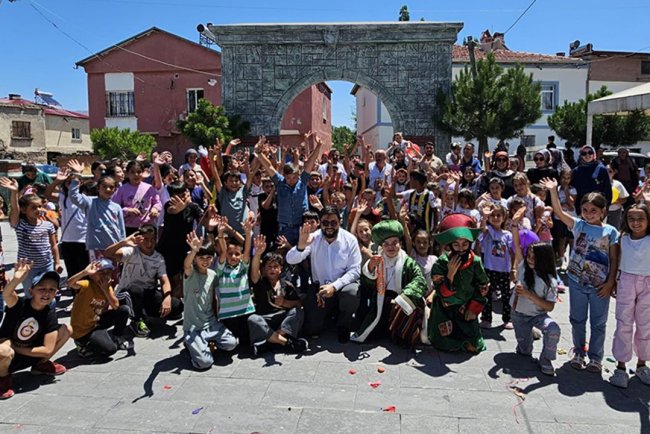 Çiftlik'te geleneksel cami şenliği düzenlendi