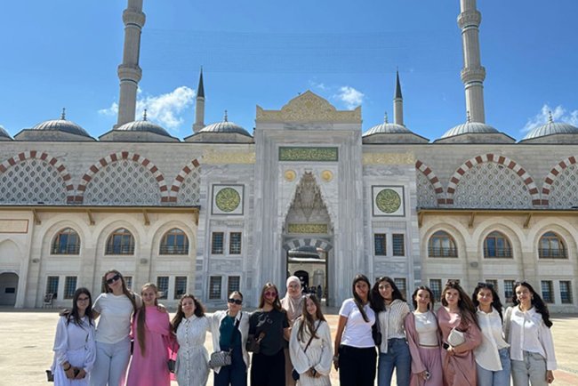 Hırvatistan'dan gelen öğrenciler İstanbul'da Yaz Kur'an Okulu programına katıldı