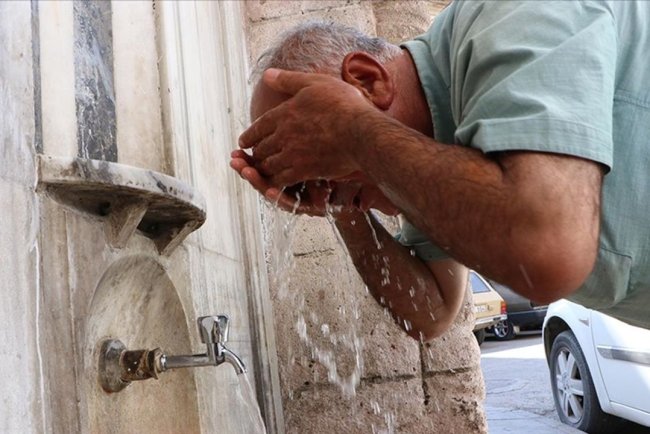 Sağlık Bakanlığından risk grubunda bulunanlara sıcak hava uyarısı