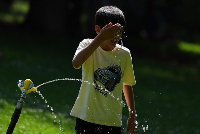 Yurt genelinde kavurucu sıcak hayatı etkiliyor