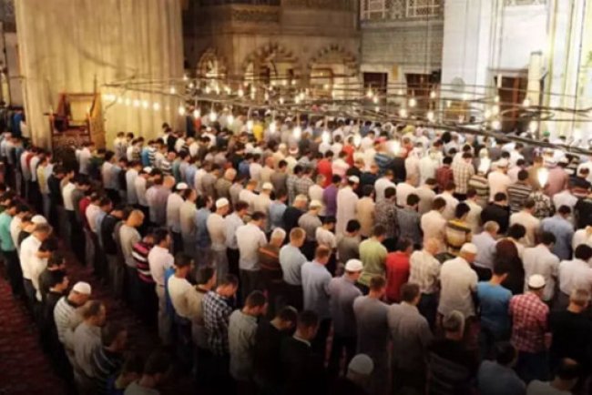 Öğle namazı kaç rekat? Öğle namazının sünnet, farz ve son sünnet kılınışı