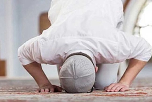 Yatsı namazı nasıl kılınır? Yatsı namazı kaç rekat