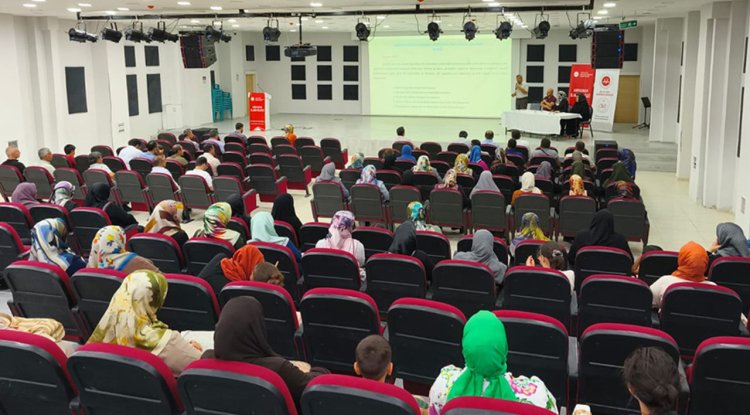 Adıyaman'da "Koruyucu Aile" paneli düzenlendi