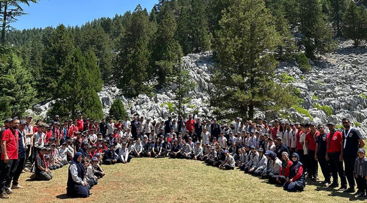 Osmaniye'de izciler, Aladağ kampında