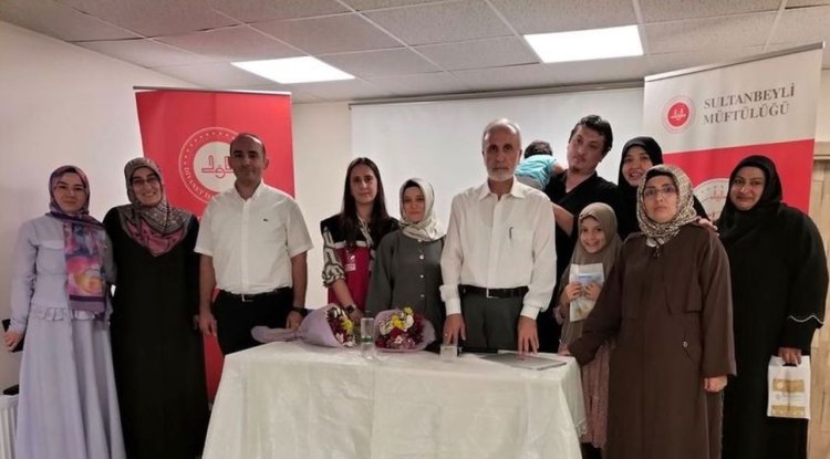 Sultanbeyli'de "Yetime Aile Olmak" paneli düzenlendi