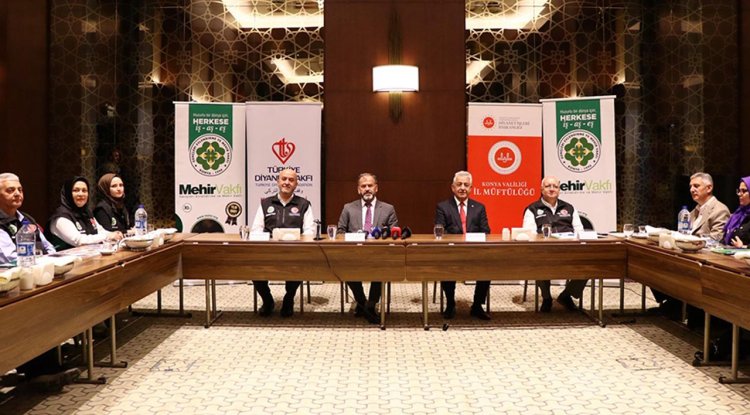 Adıyaman'da 100 depremzede nişanlı çifte düğün yardımı