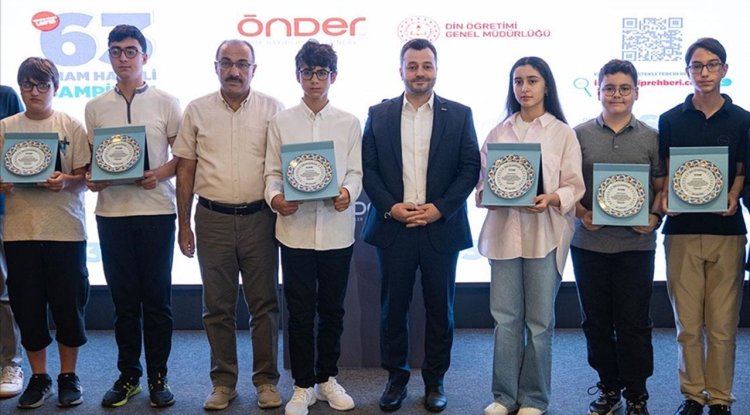 LGS sınavı birincisi imam hatipli öğrenciler ÖNDER'de buluştu