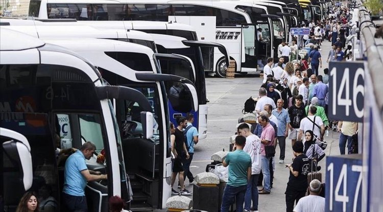 Türkiye'de geçen yıl yaklaşık 2,7 milyon kişi iller arasında göç etti