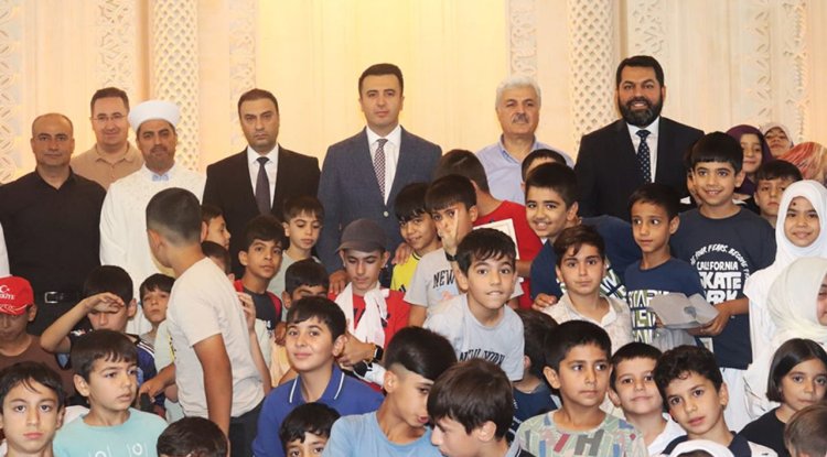 Bağlar  Kaymakamı Özdemir, camide çocuklarla buluştu