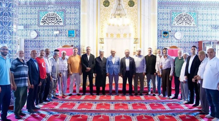 Ümraniye'de "30 Hafızla 30 Cüz" programı