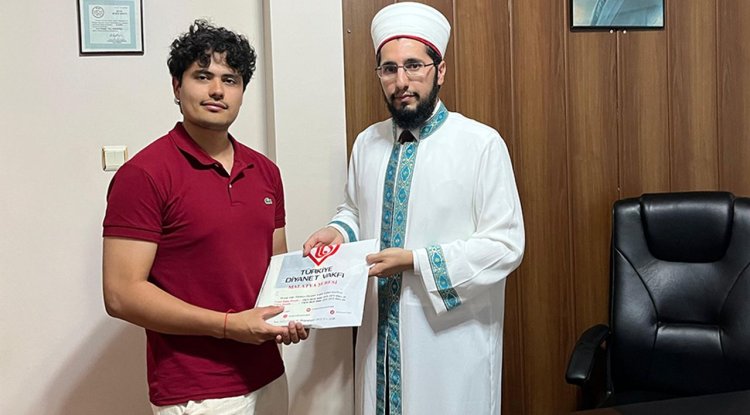 Kolombiyalı genç Arapgir'de Müslüman oldu