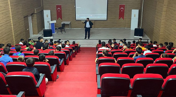 Müftülük sinema günleriyle gençleri ağırlıyor