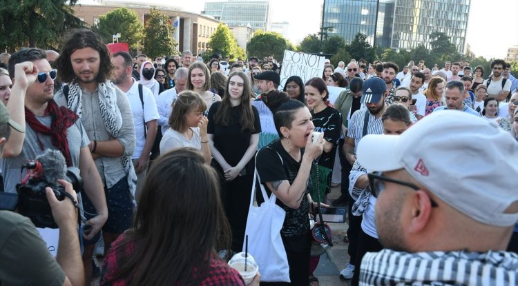 Arnavutluk'ta Filistin'e destek gösterisi düzenlendi