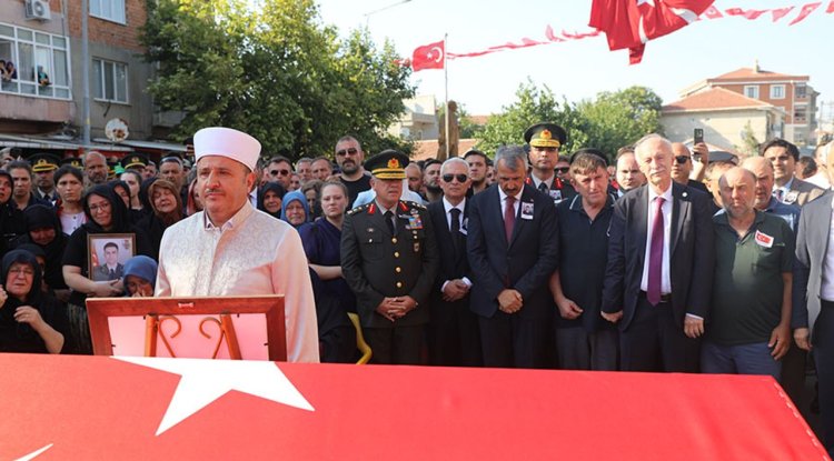 Şehit Üsteğmen Özsu memleketi Edirne'de son yolculuğuna uğurlandı