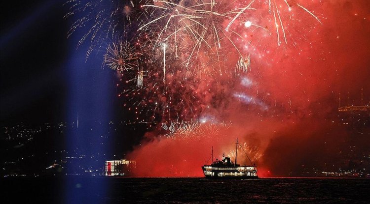 İstanbul'da havai fişek ile meşalelerin satışı ve kullanımı yasaklandı