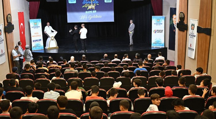 Hafızlar sinema etkinliğinde buluştu