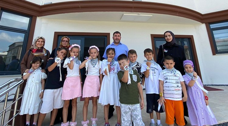 Arifiyeli minikler Filistin'e destek oldu