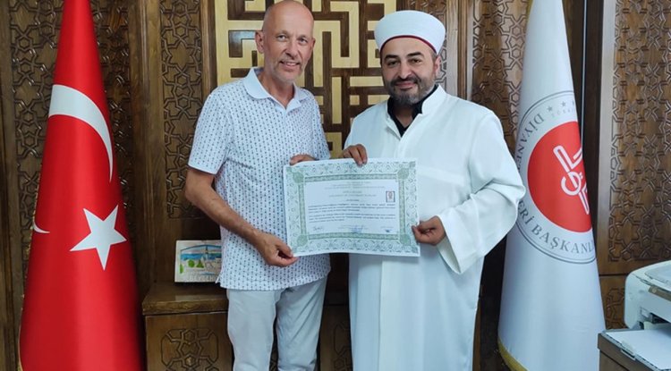 Norveçli iki vatandaş, Beyşehir'de Müslüman oldu