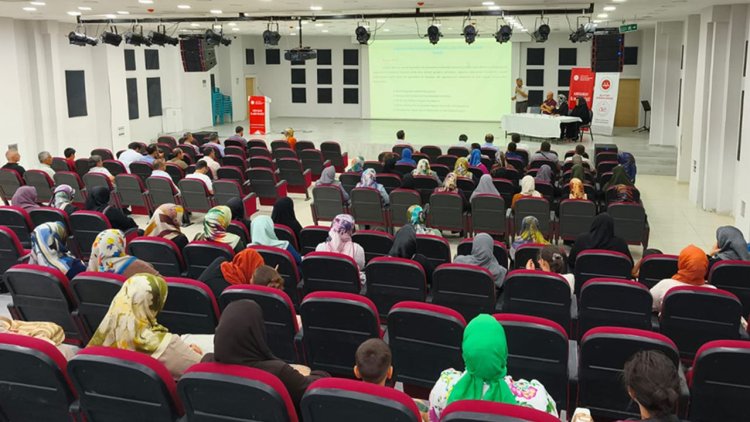 Adıyaman'da "Koruyucu Aile" paneli düzenlendi