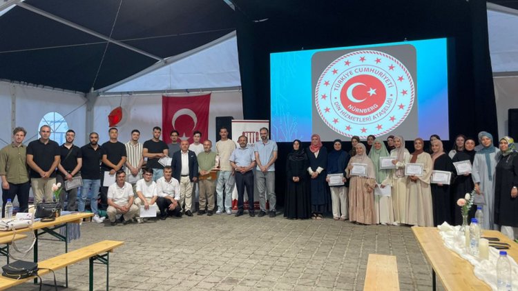 Nürnberg’de "Suffe İslami İlimler Eğitim Programı" mezunlarını verdi
