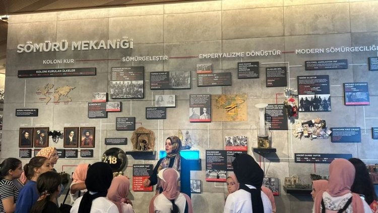 Yaz Kur'an Kursu öğrencileri Hafıza Müzesini ziyaret etti