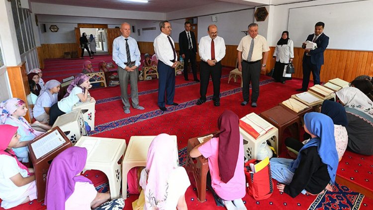 Vali Ustaoğlu, Yaz Kur'an Kursu öğrencileriyle buluştu