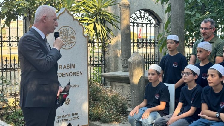 "Gül Yetiştiren Adam" Rasim Özdenören, vefatının 3. yılında kabri başında anıldı