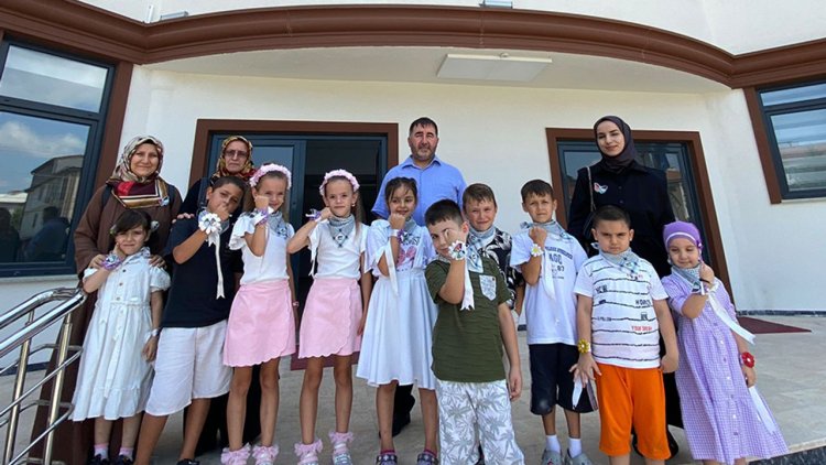 Arifiyeli minikler Filistin'e destek oldu