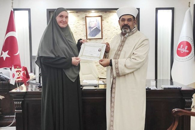 Rus vatandaşı kadın Batman'da Müslüman oldu